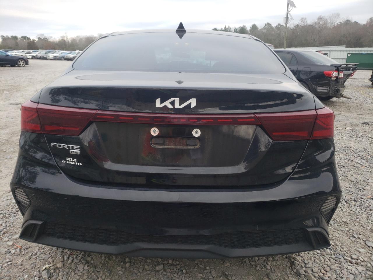 2022 Kia Forte - Image 6