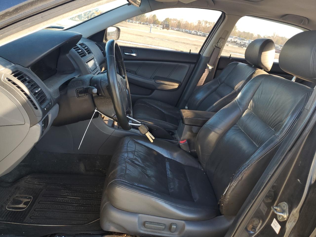 2004 Honda Accord - Image 7