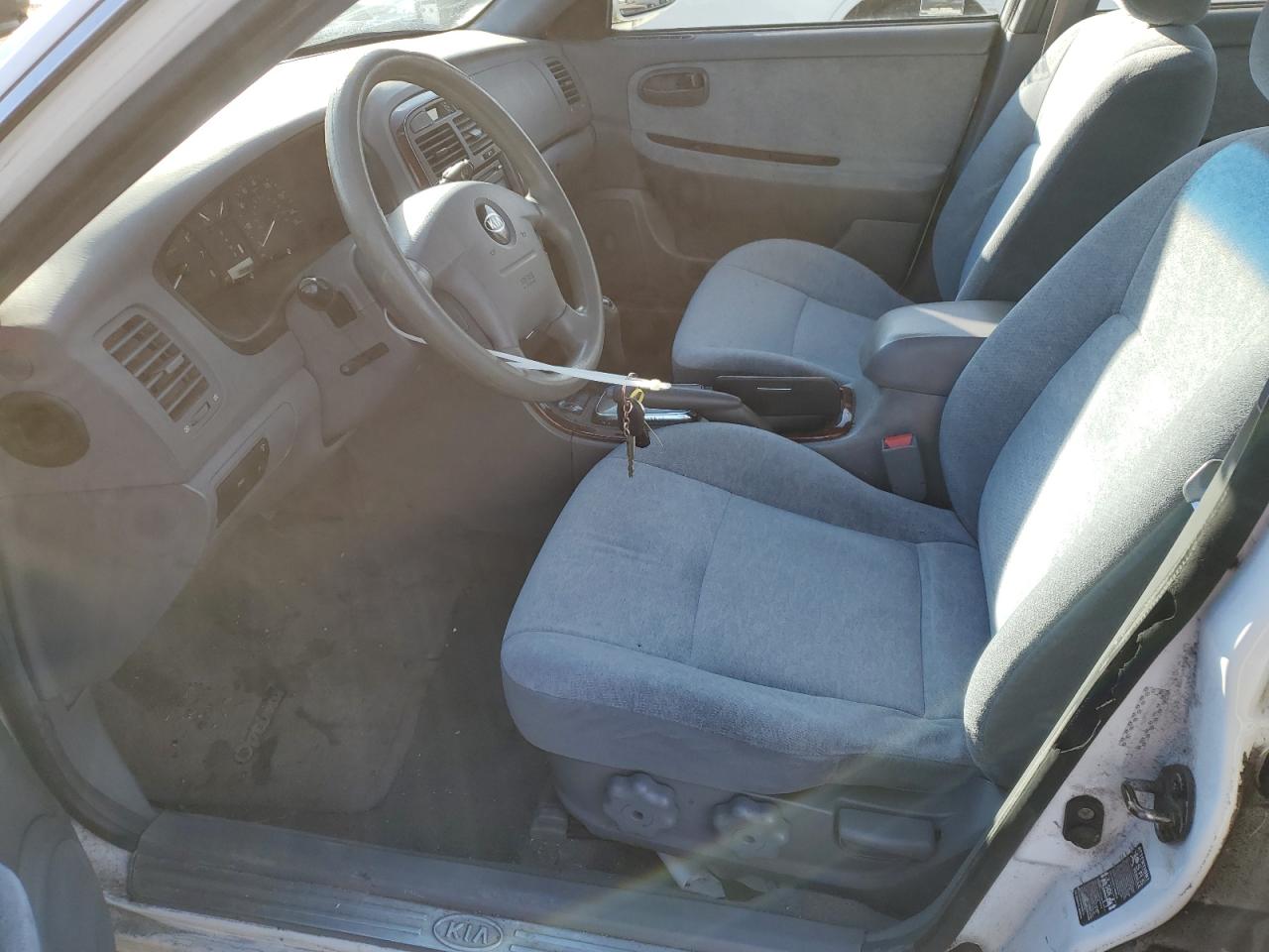 2004 Kia Optima - Image 7