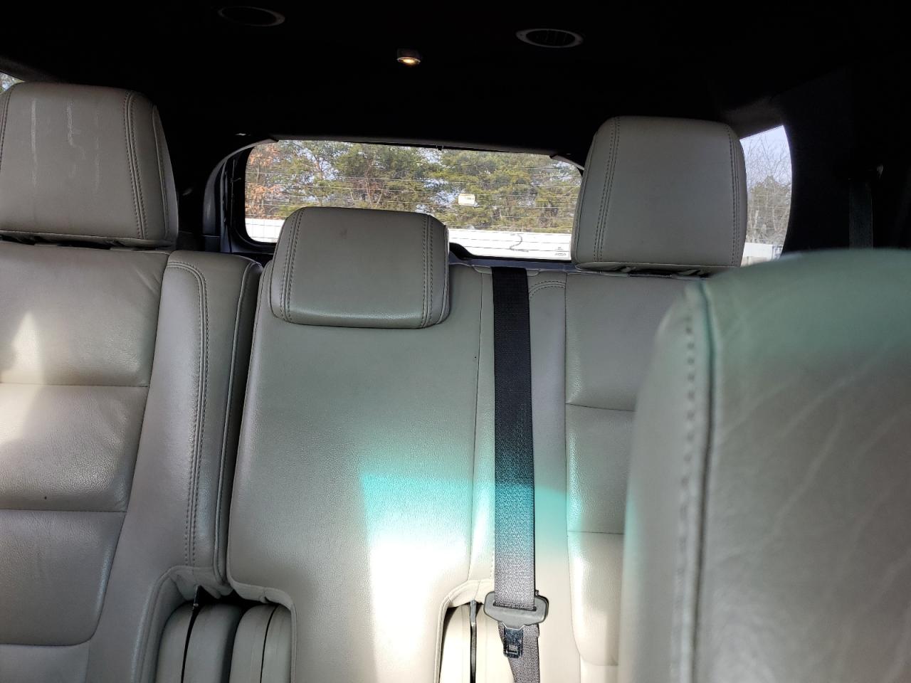 2013 Ford Explorer - Image 10
