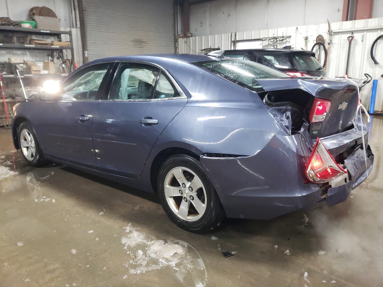 2015 Chevrolet Malibu - Image 2