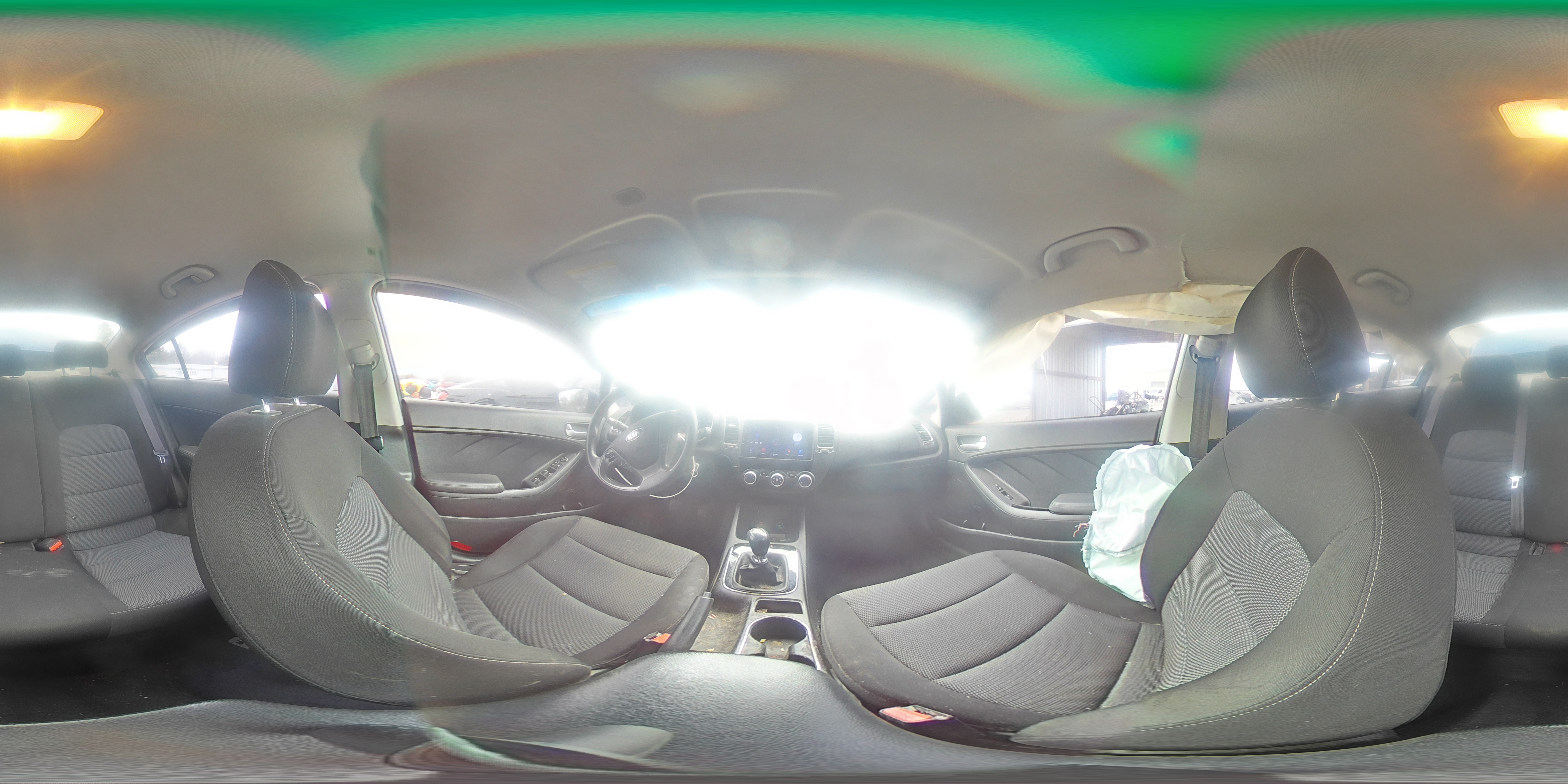 2017 Kia Forte - Image 13