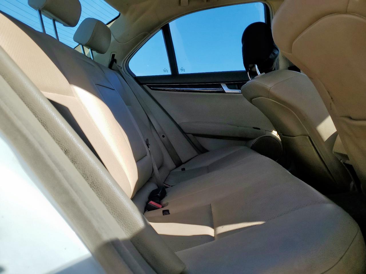 2014 Mercedes-Benz C-klasse - Image 10