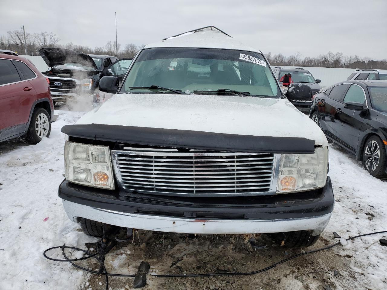 2002 Chevrolet Suburban - Image 5