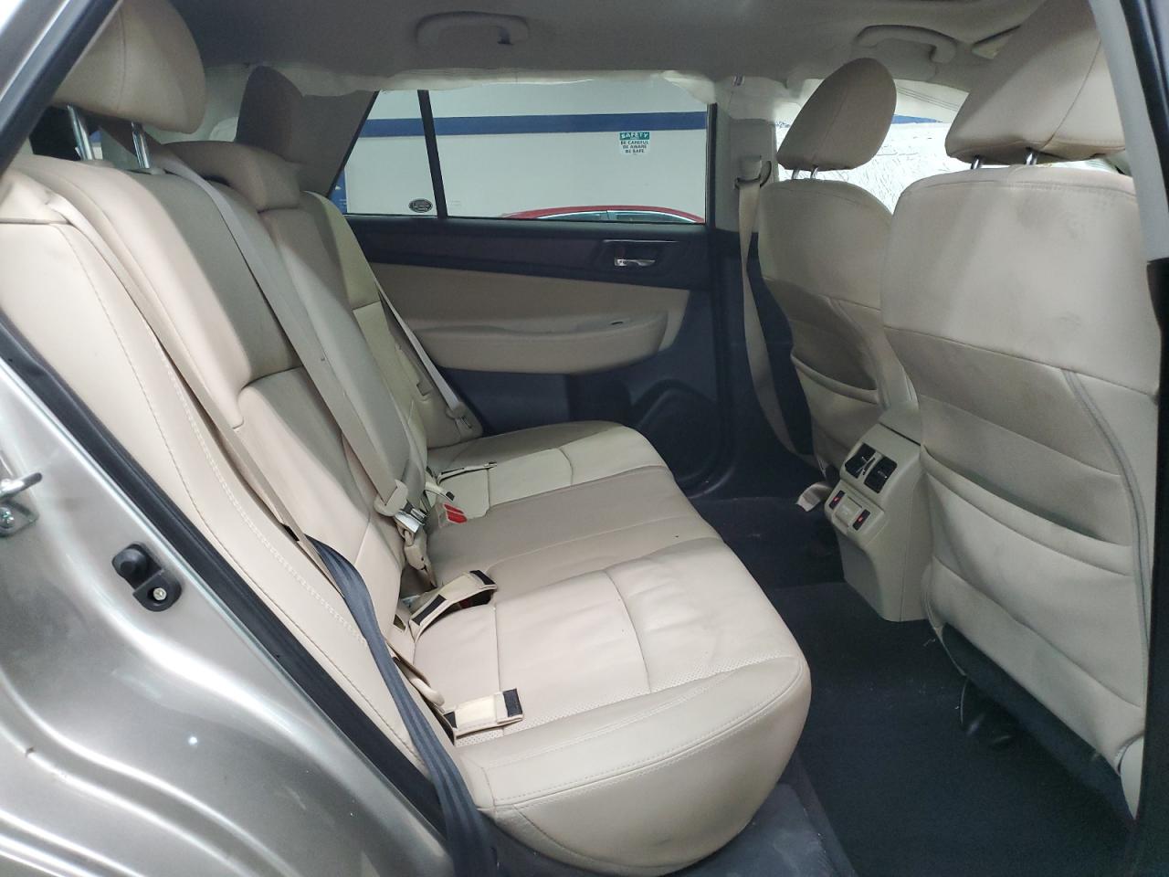 2018 Subaru Outback - Image 10
