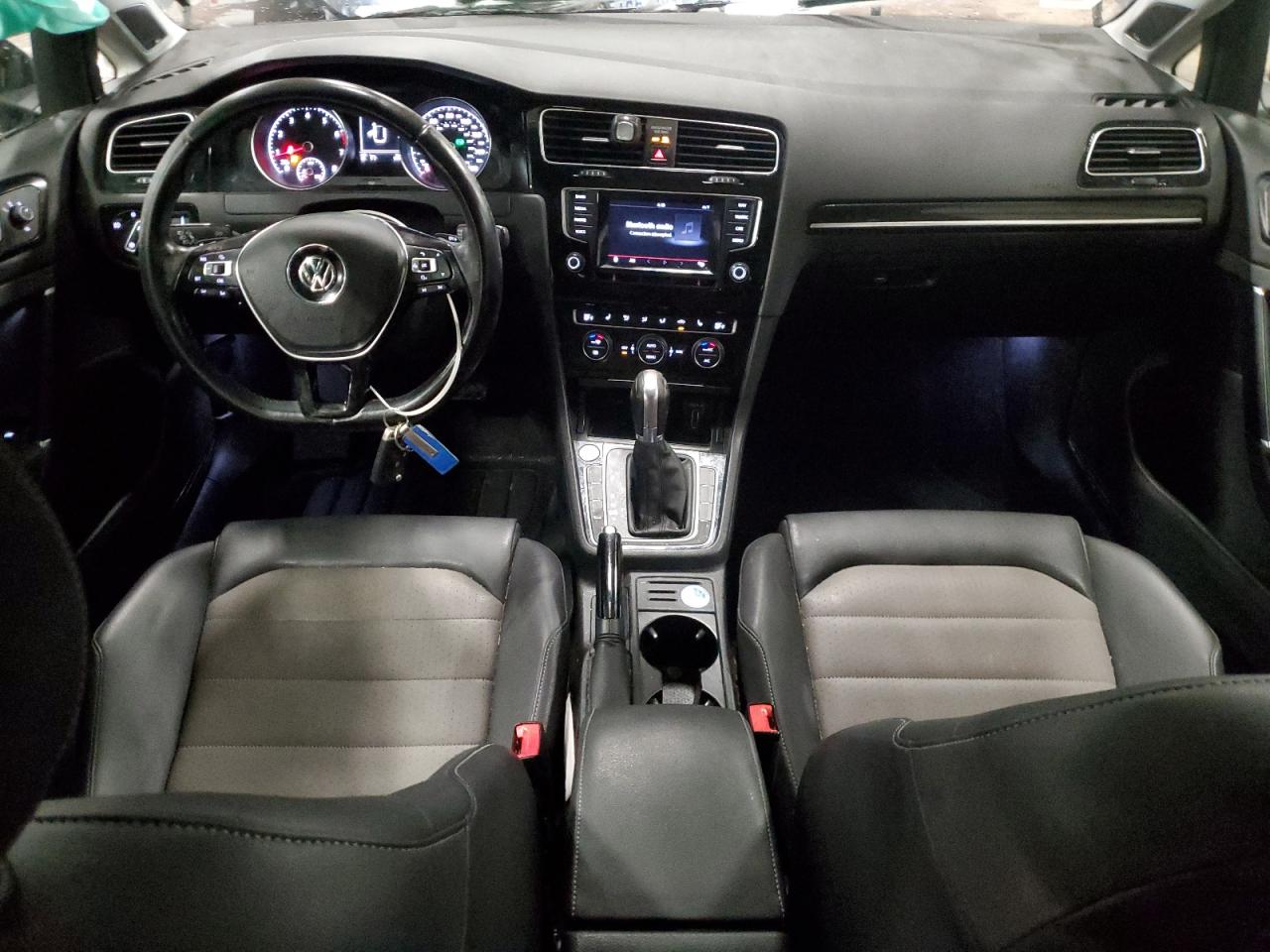 2015 Volkswagen Golf - Image 8