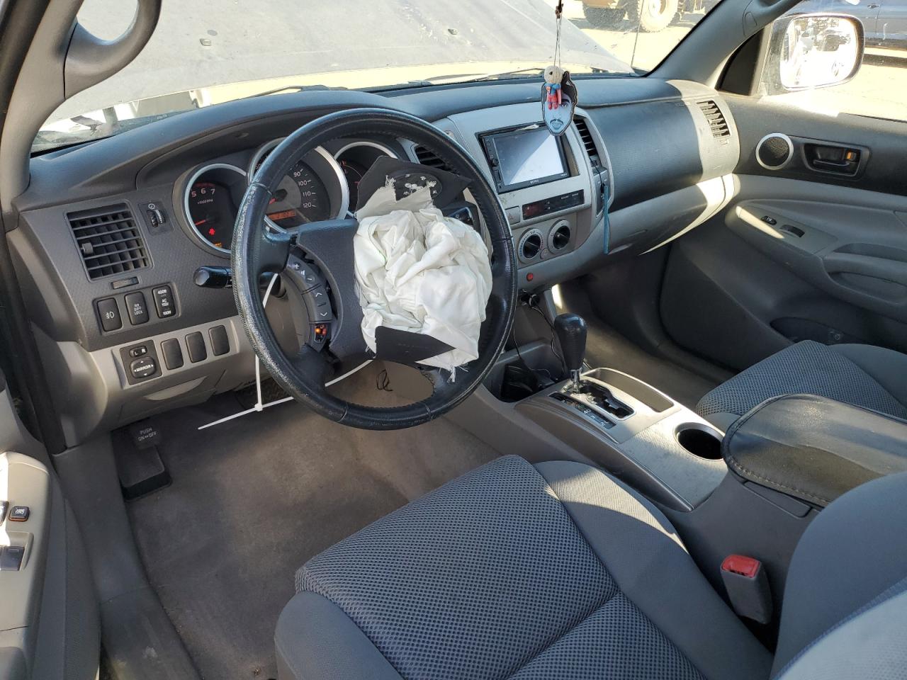 2007 Toyota Tacoma - Image 8