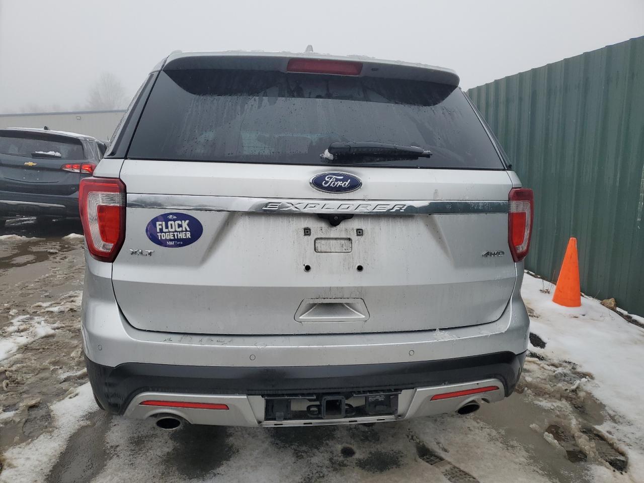 2016 Ford Explorer - Image 6