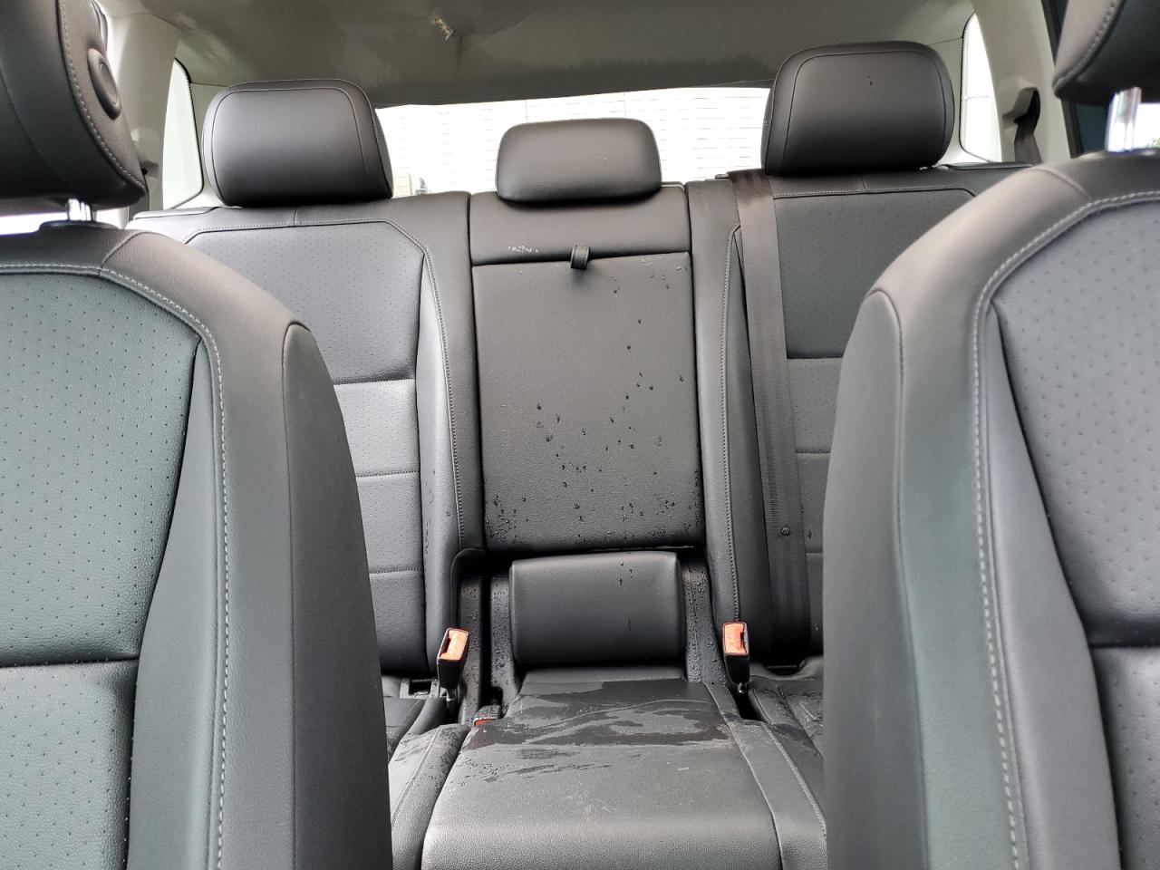 2020 Volkswagen Tiguan - Image 10