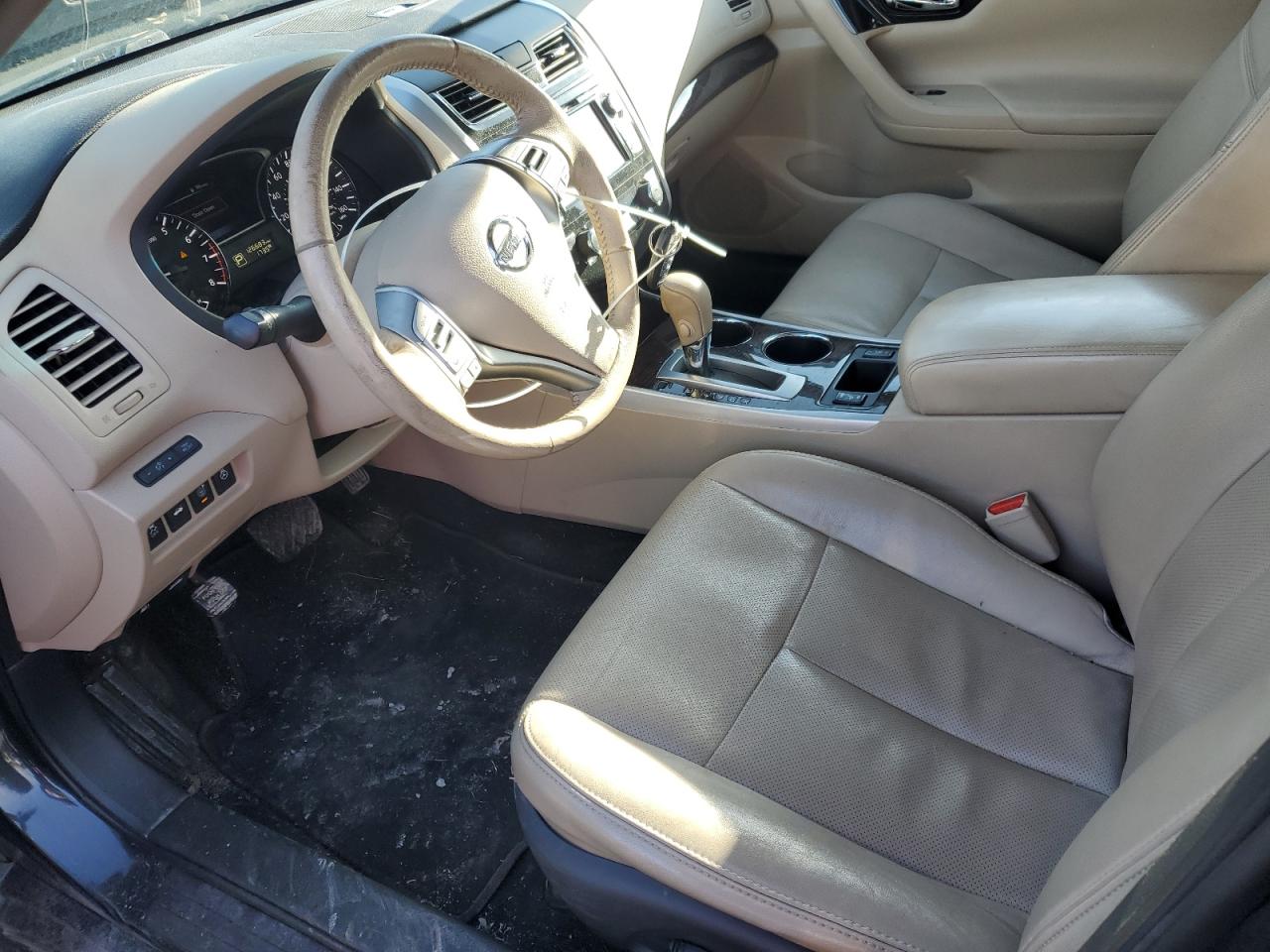 2015 Nissan Altima - Image 7