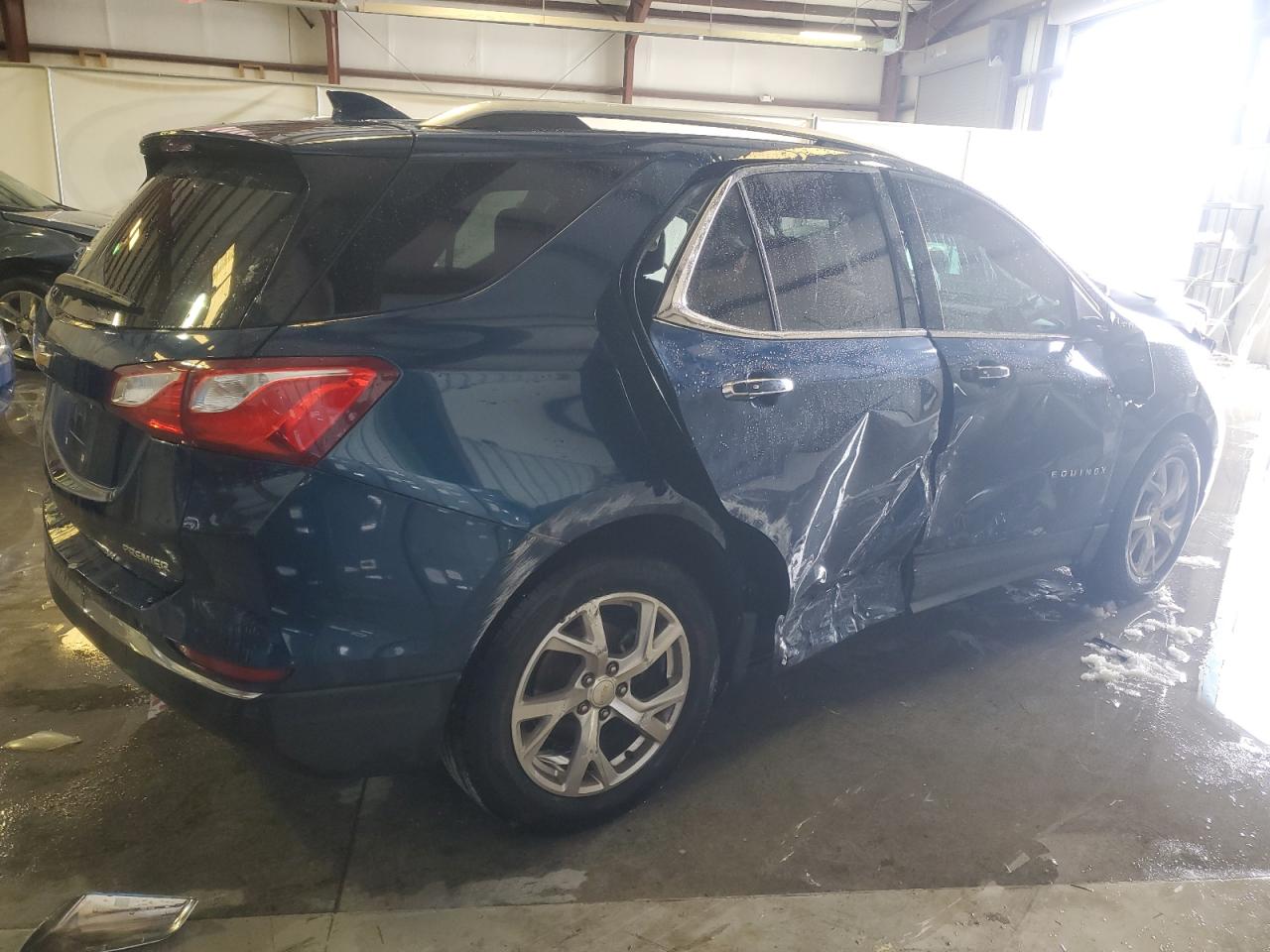 2019 Chevrolet Equinox - Image 3