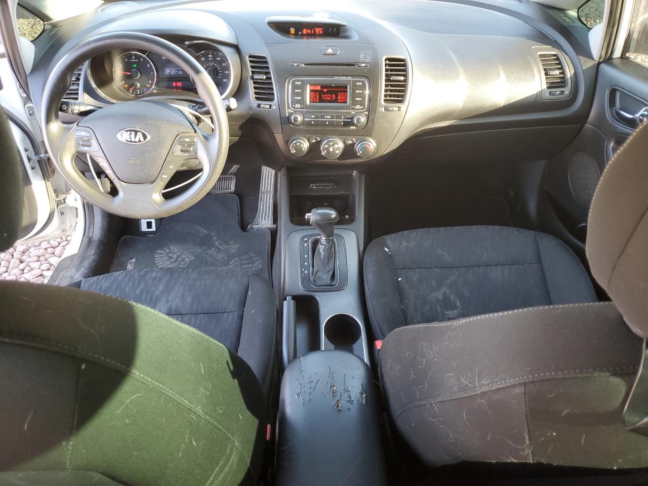 2016 Kia Forte - Image 8