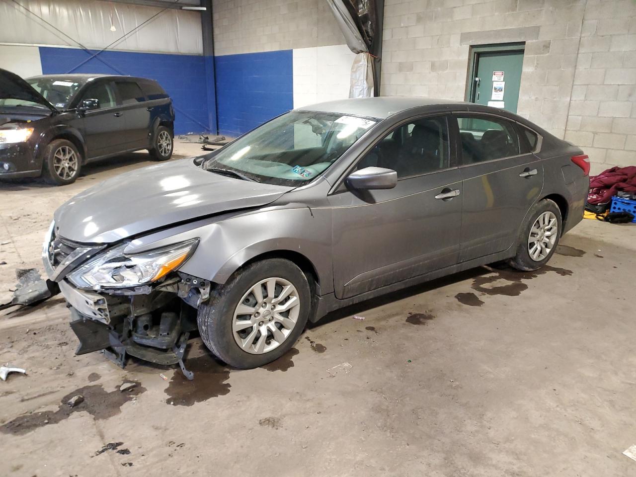 2016 Nissan Altima - Image 1