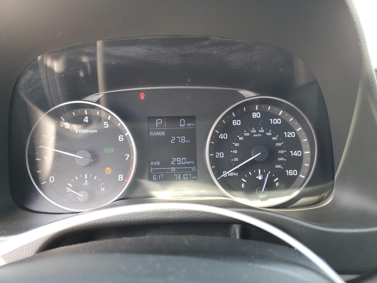 2017 Hyundai Elantra - Image 9