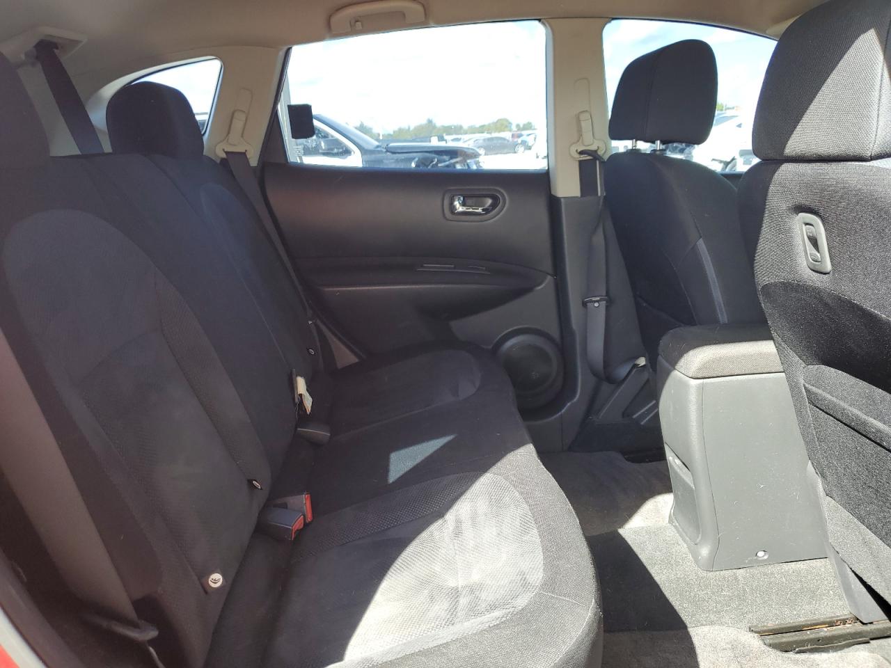 2013 Nissan Rogue - Image 11