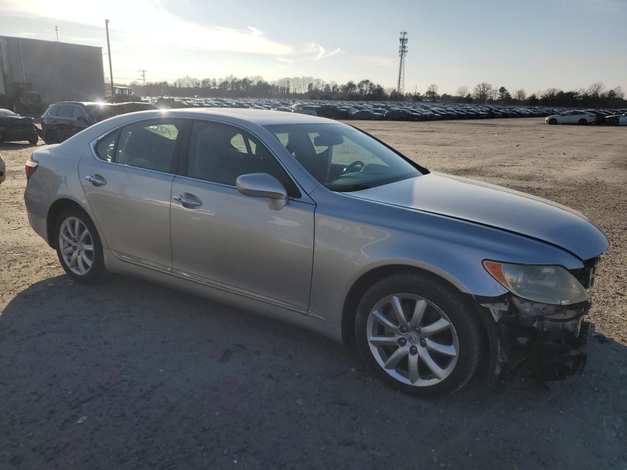 2008 Lexus LS - Image 4