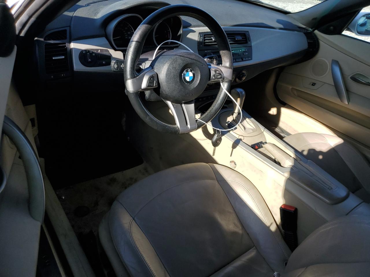 2005 BMW Z4 - Image 8