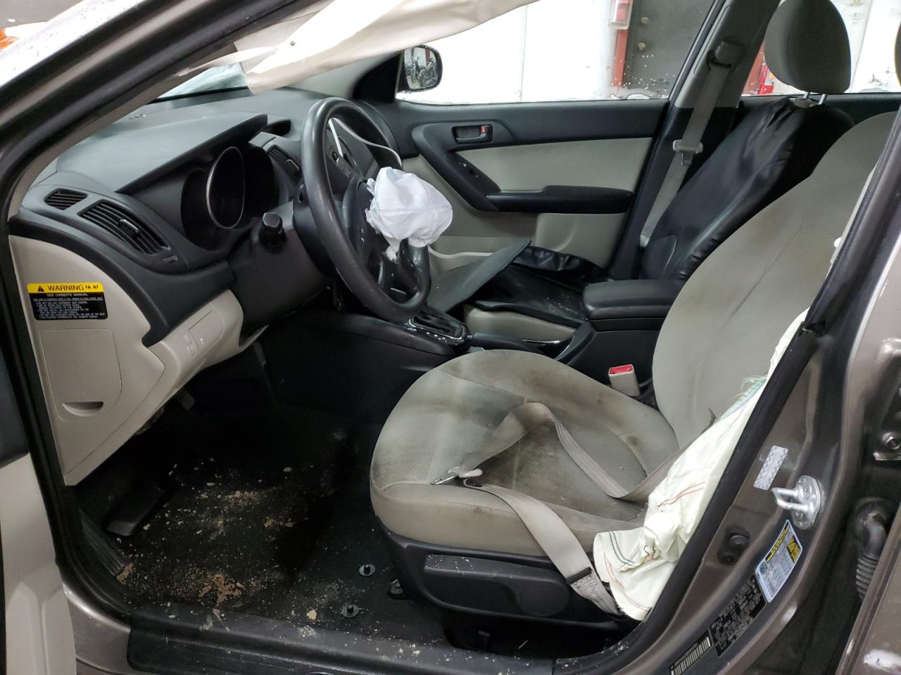 2011 Kia Forte - Image 7