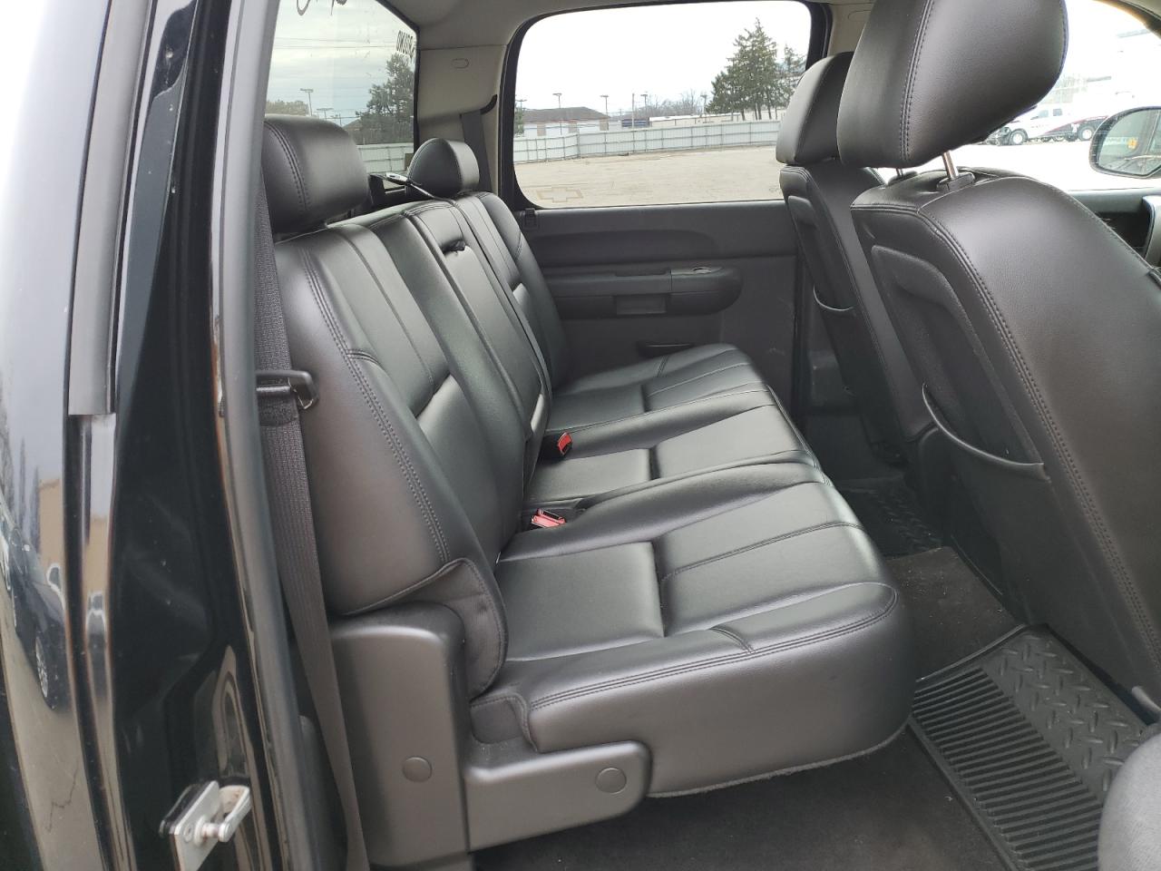 2010 Chevrolet Silverado - Image 10