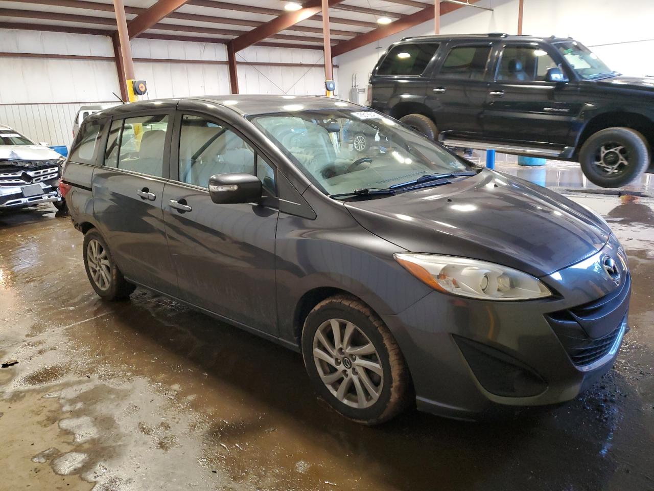 2013 Mazda 5 - Image 4