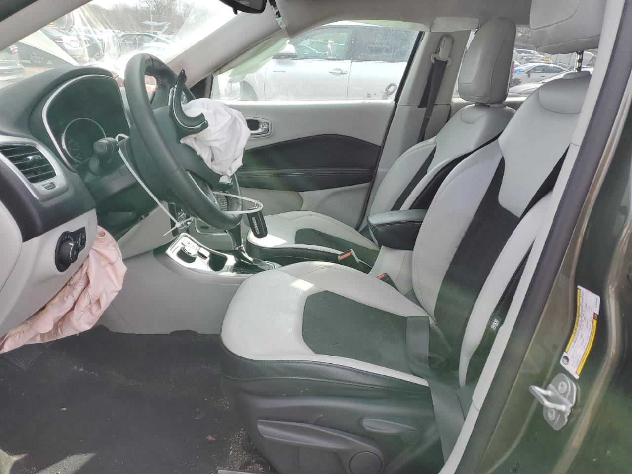 2021 Jeep Compass - Image 7