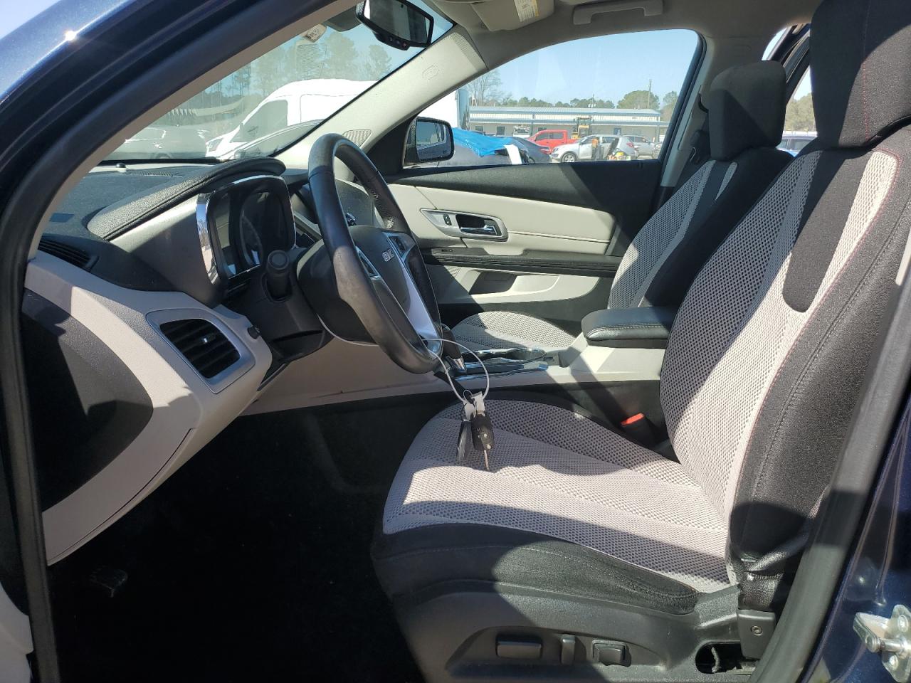 2017 GMC Terrain - Image 7