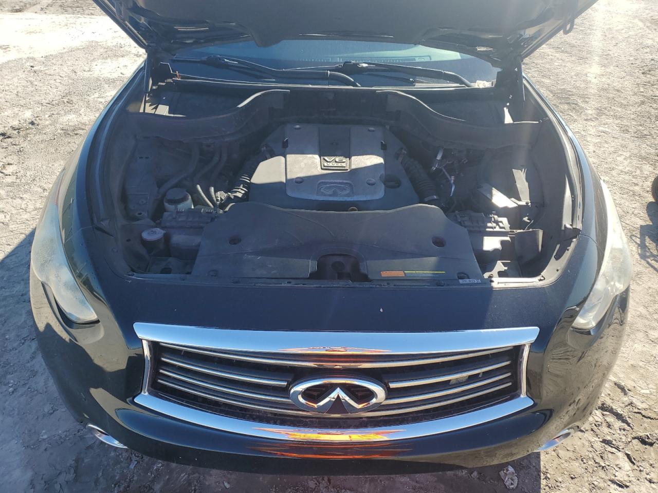 2014 Infiniti QX70 - Image 12