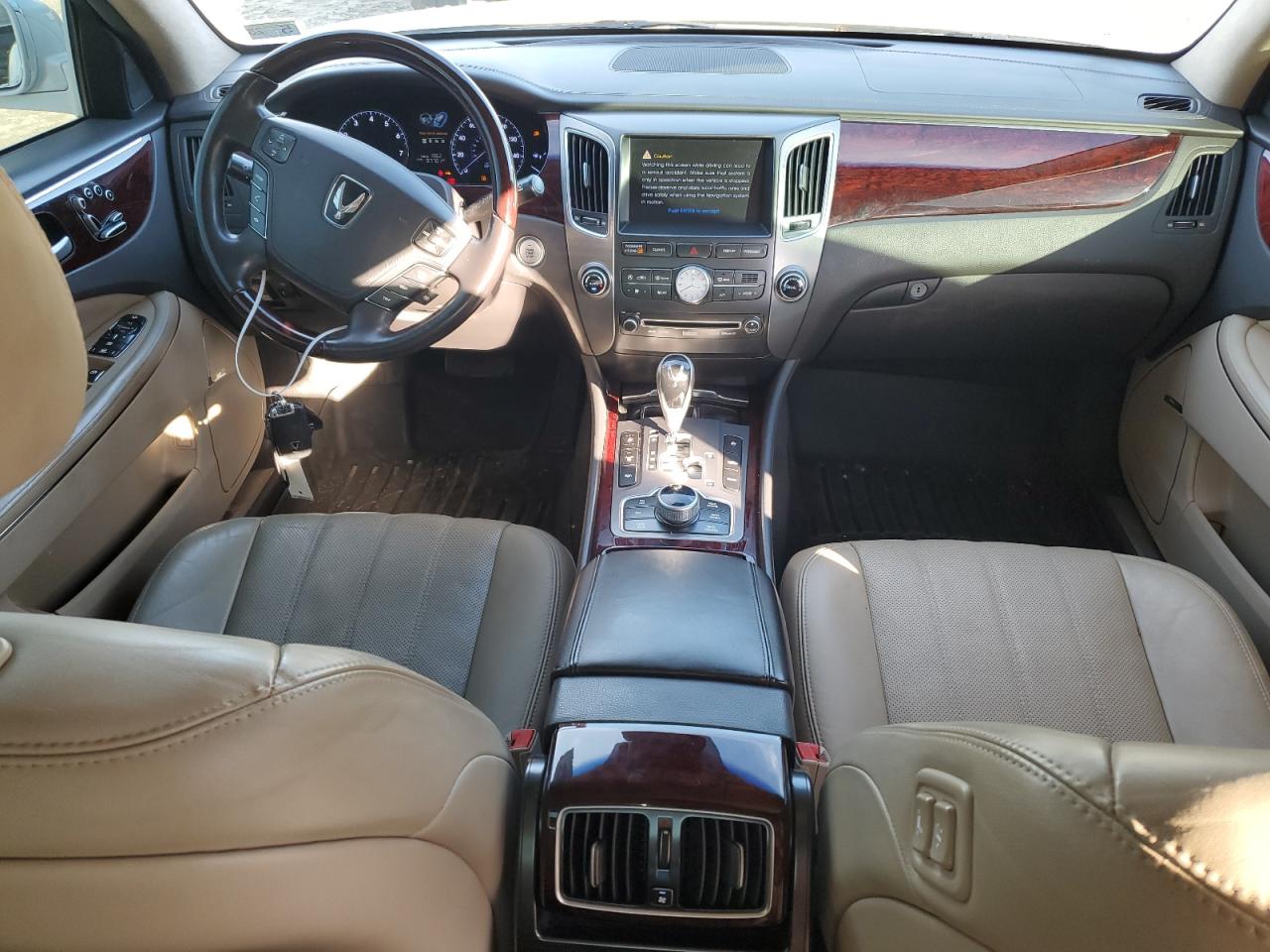 2013 Hyundai Equus - Image 8