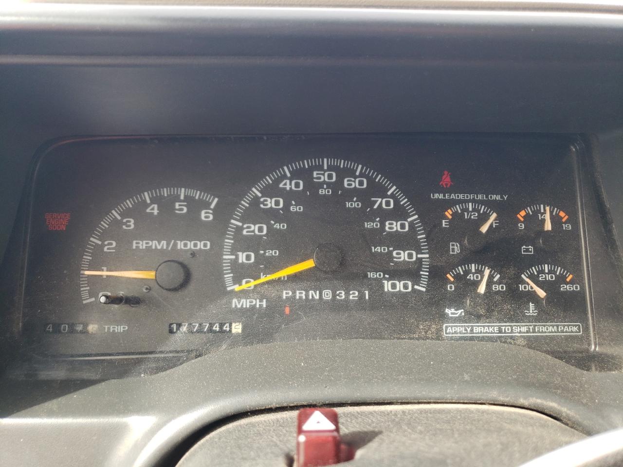 2000 Chevrolet Tahoe - Image 9
