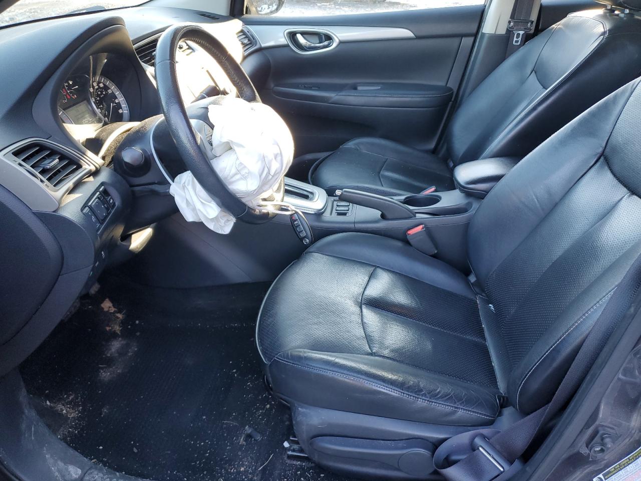 2015 Nissan Sentra - Image 7
