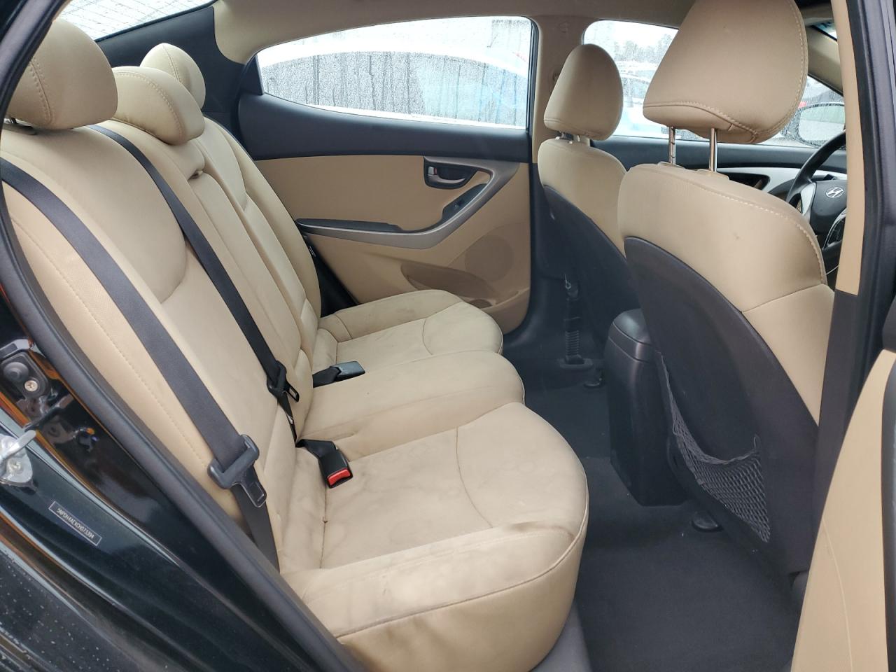 2012 Hyundai Elantra - Image 10