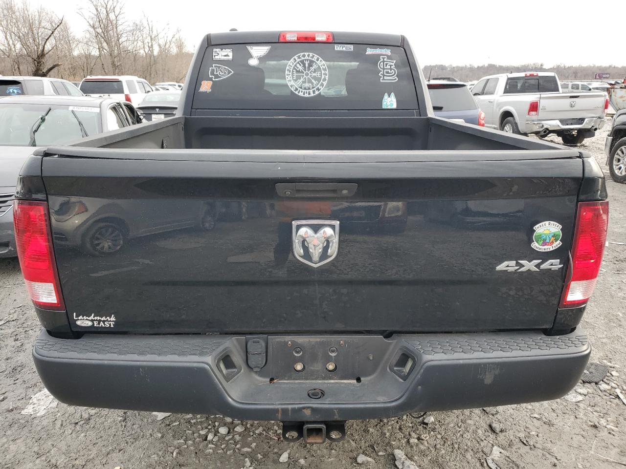2015 RAM 1500 - Image 6