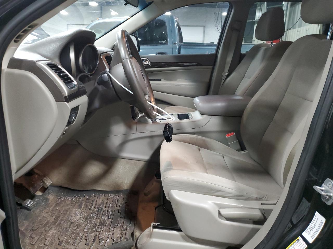 2013 Jeep Grand Cherokee - Image 7