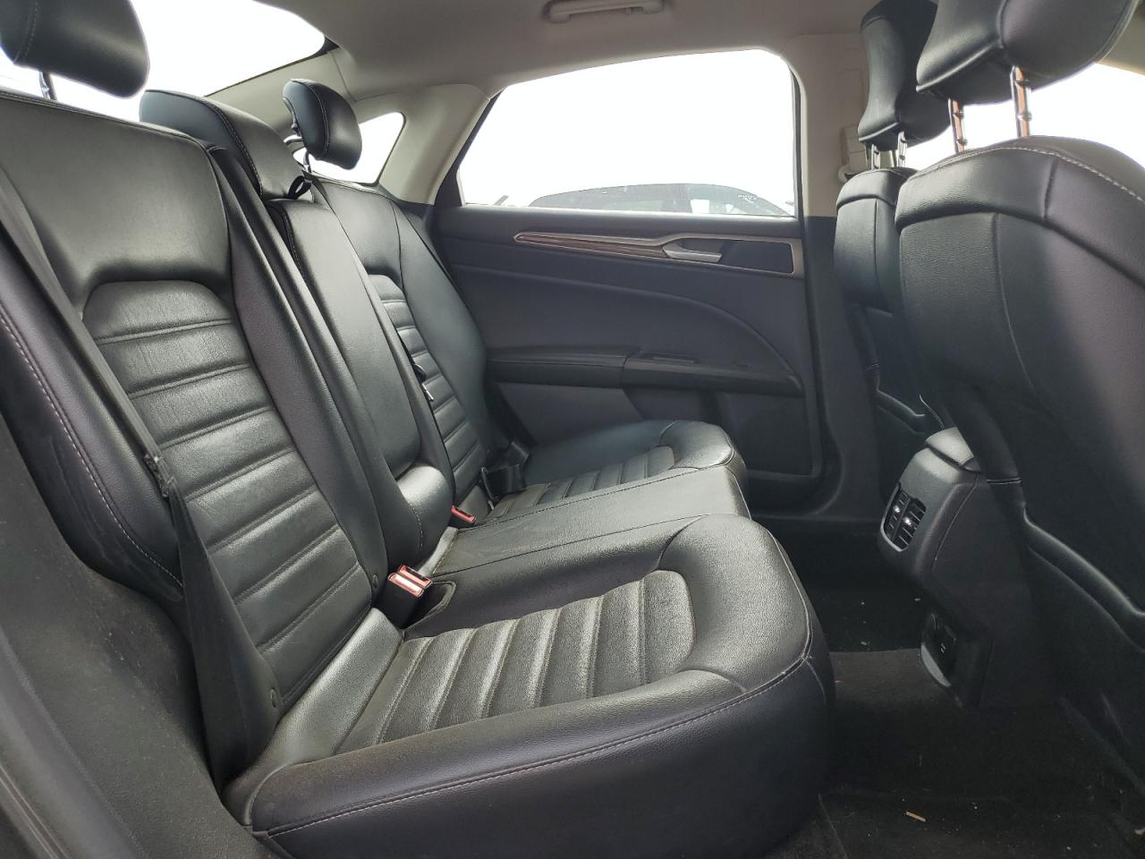 2017 Ford Fusion - Image 10