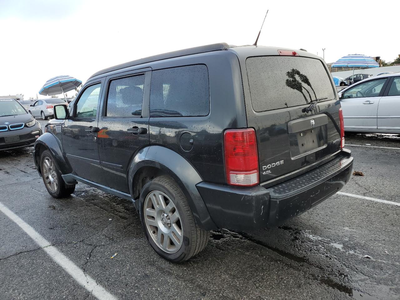2011 Dodge Nitro - Image 2