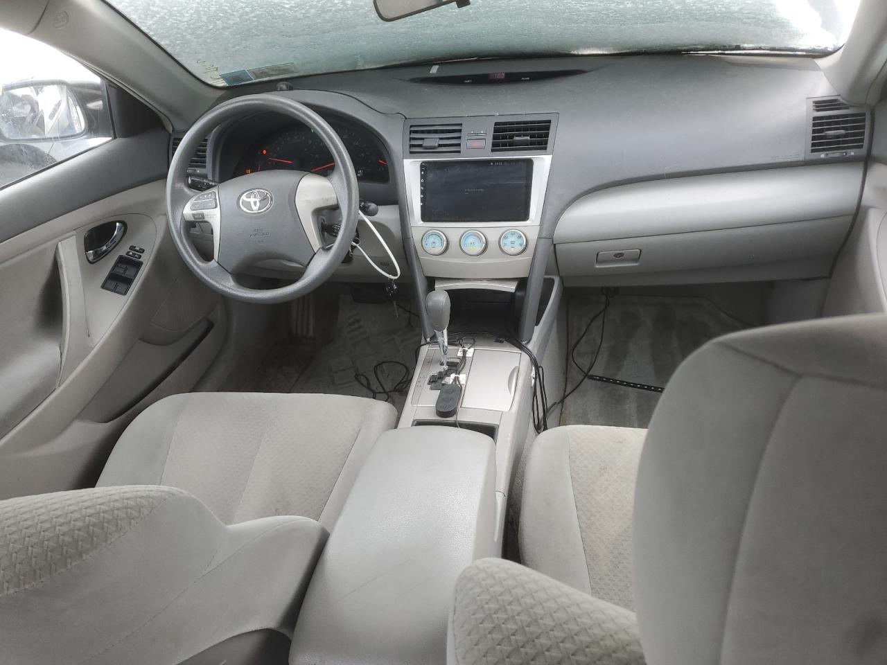 2009 Toyota Camry - Image 8