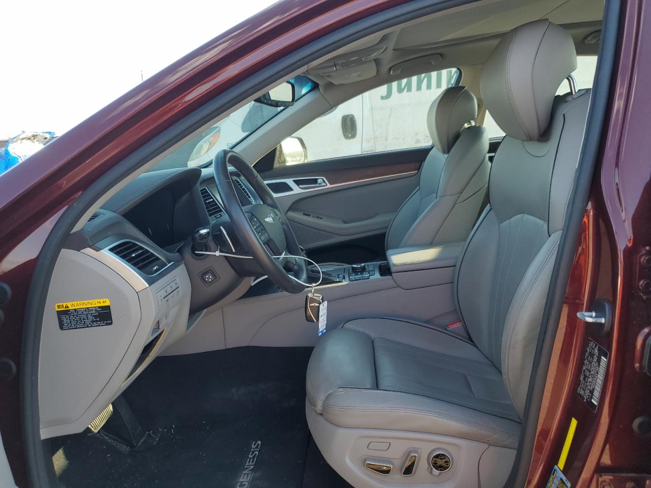 2015 Hyundai Genesis - Image 7