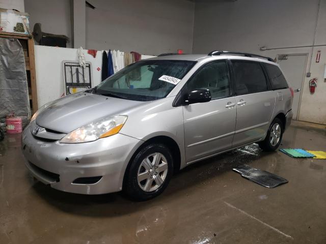 2010 Toyota Sienna Ce