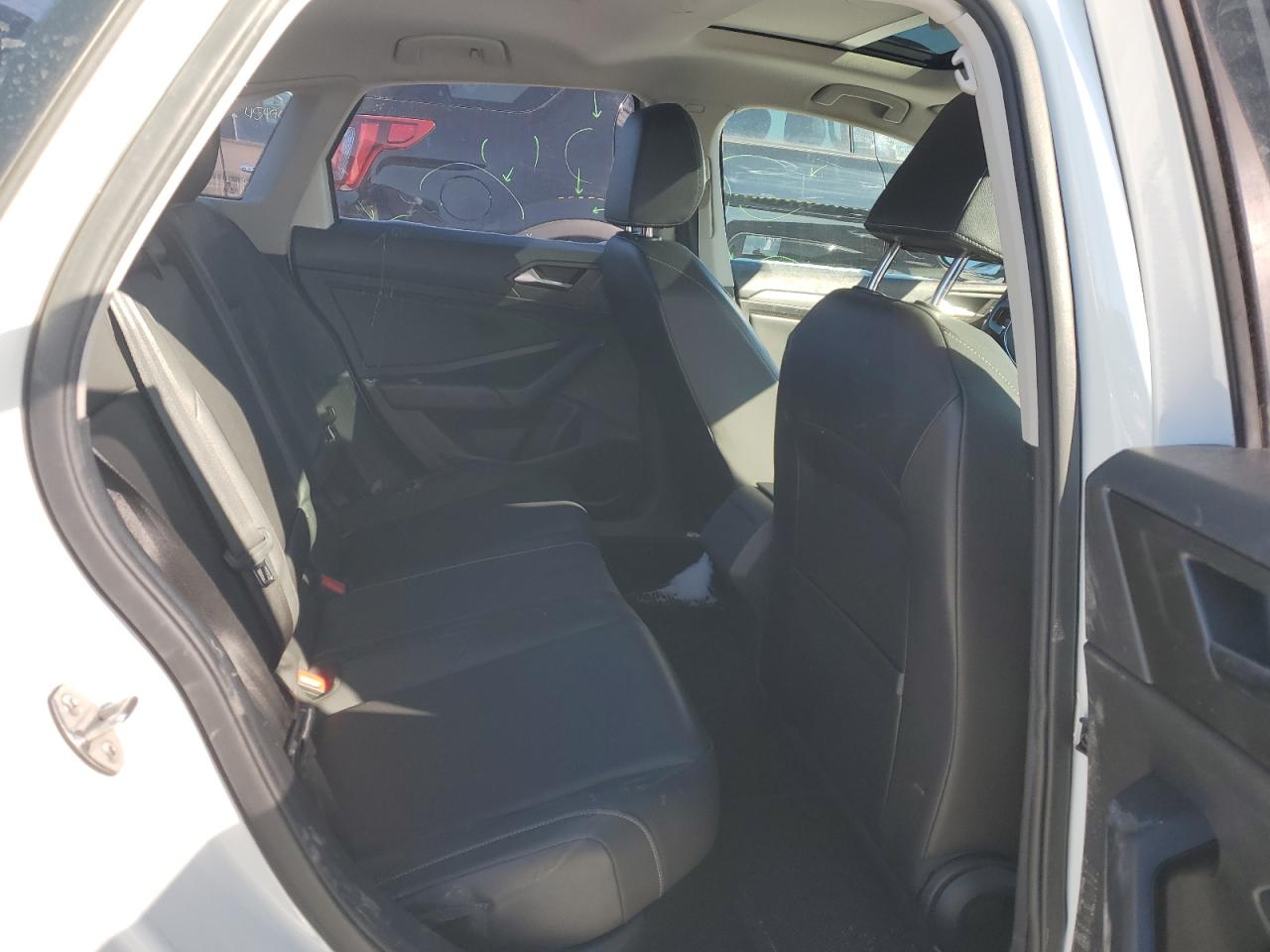 2019 Volkswagen Jetta - Image 10