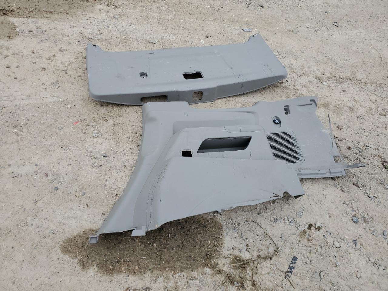 2015 Honda Pilot - Image 13