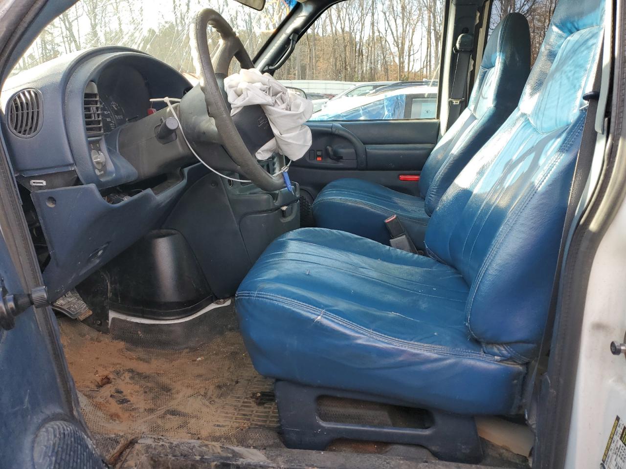 2005 Chevrolet Astro - Image 7