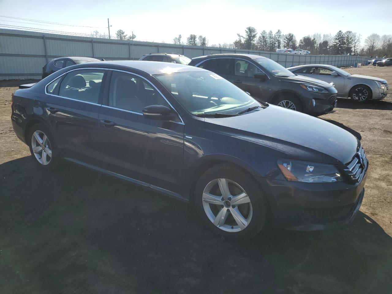 2014 Volkswagen Passat - Image 4