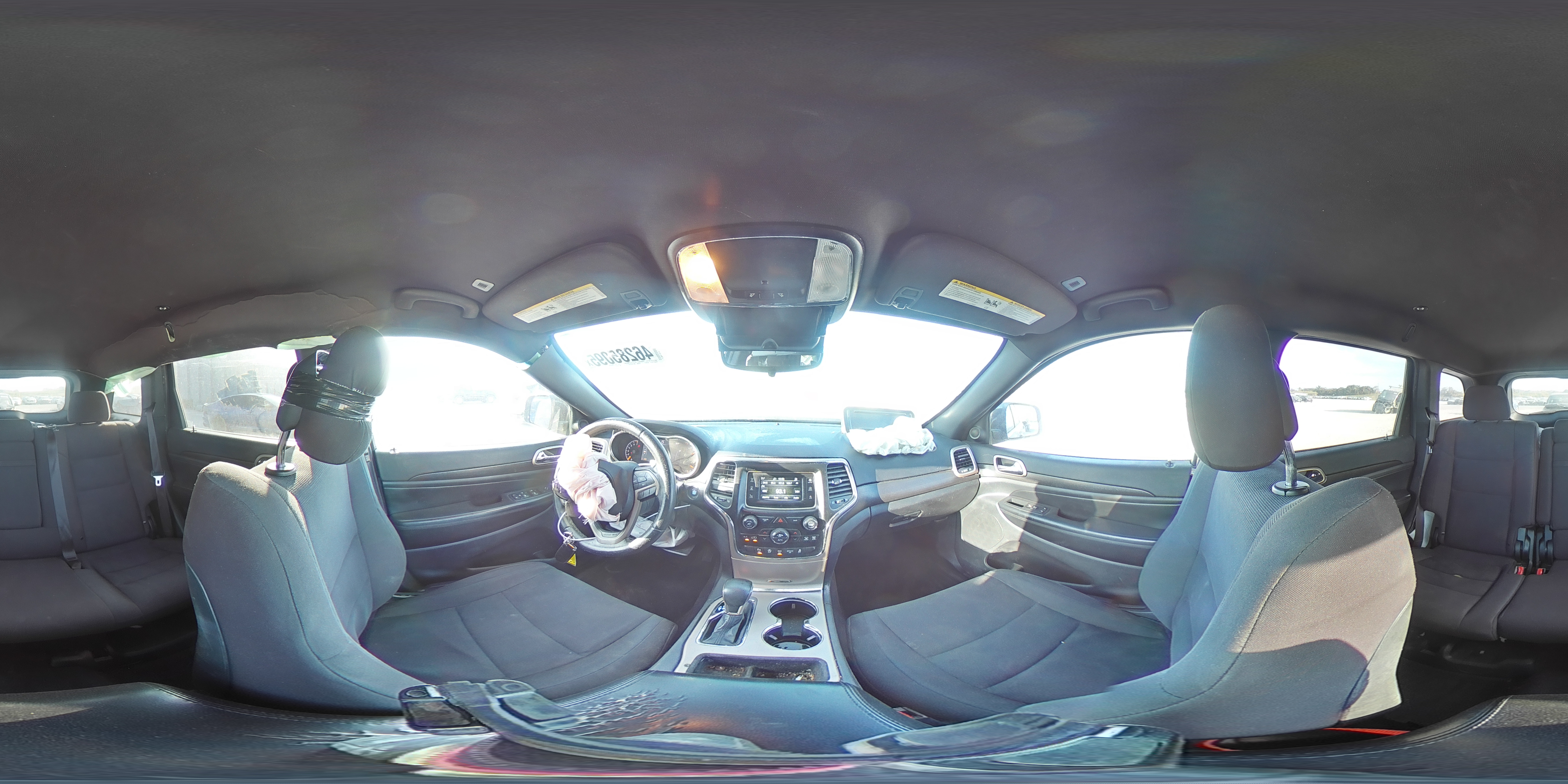 2017 Jeep Grand Cherokee - Image 13