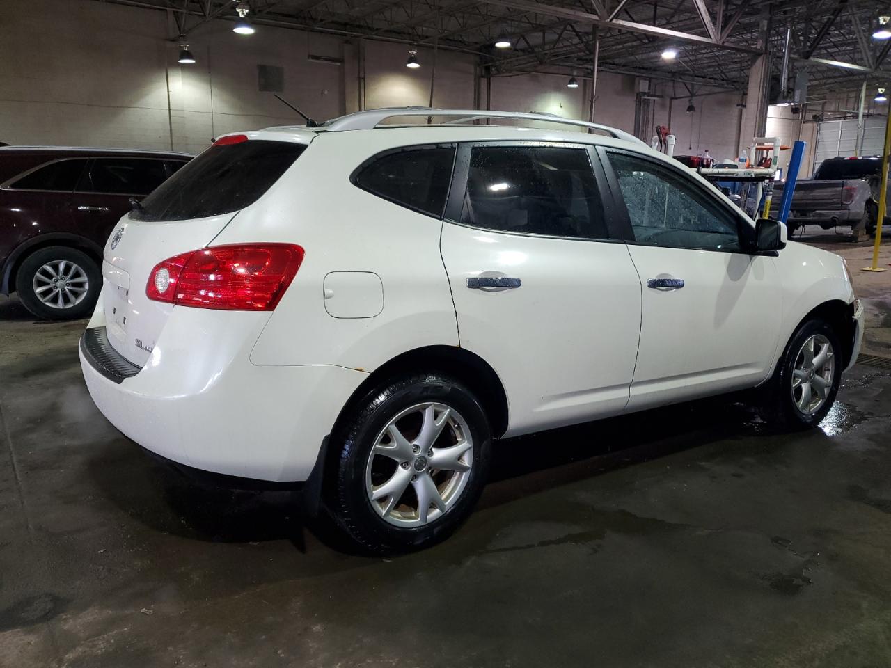 2010 Nissan Rogue - Image 3