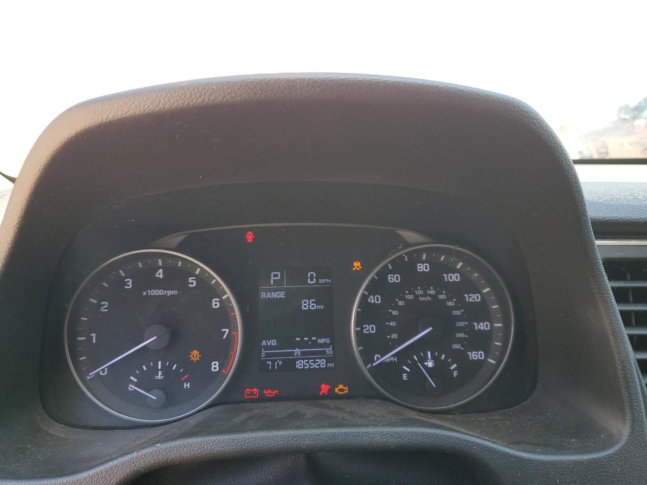 2017 Hyundai Elantra - Image 9