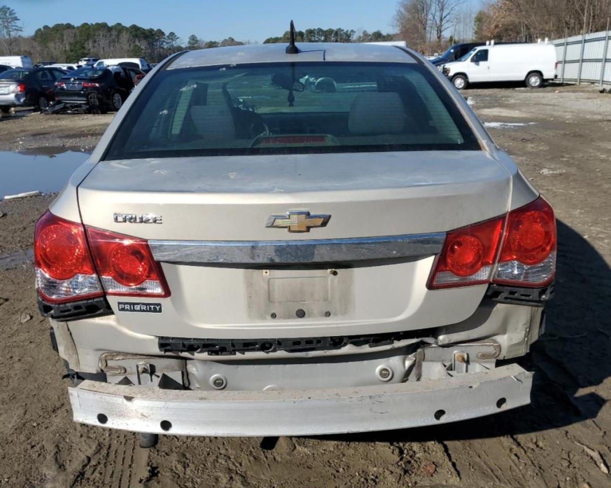 2012 Chevrolet Cruze - Image 6