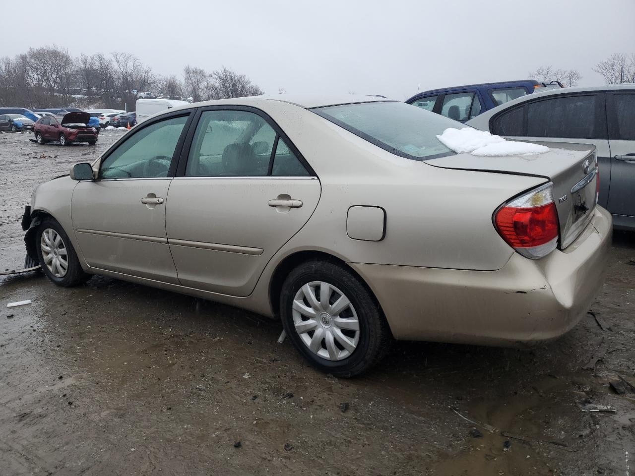 2005 Toyota Camry - Image 2