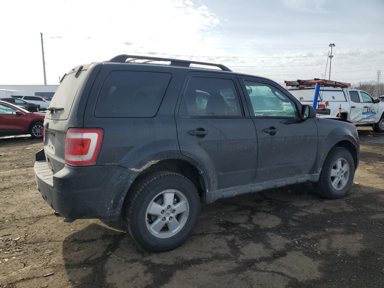 2009 Ford Escape - Image 3