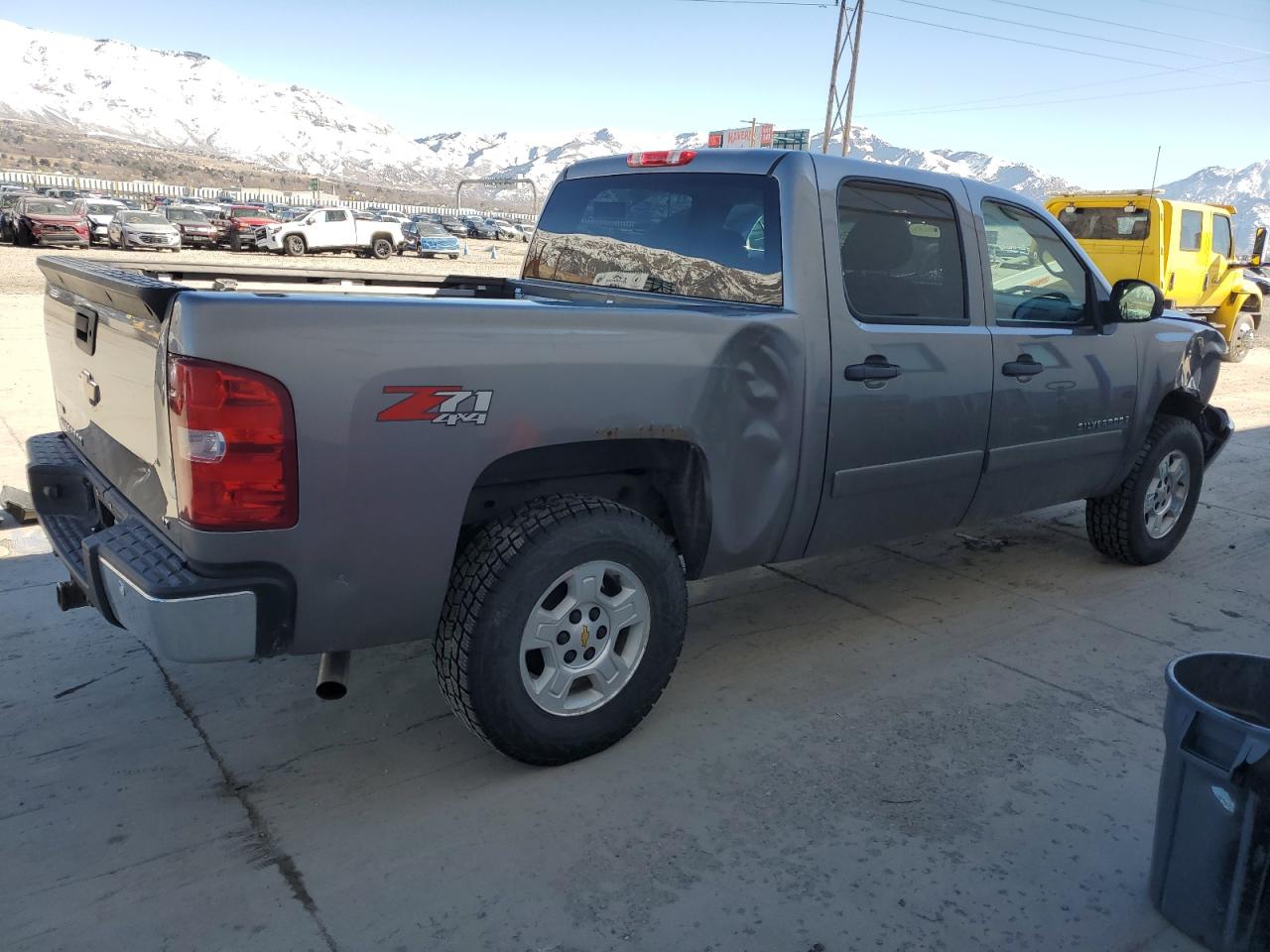 2008 Chevrolet Silverado - Image 3