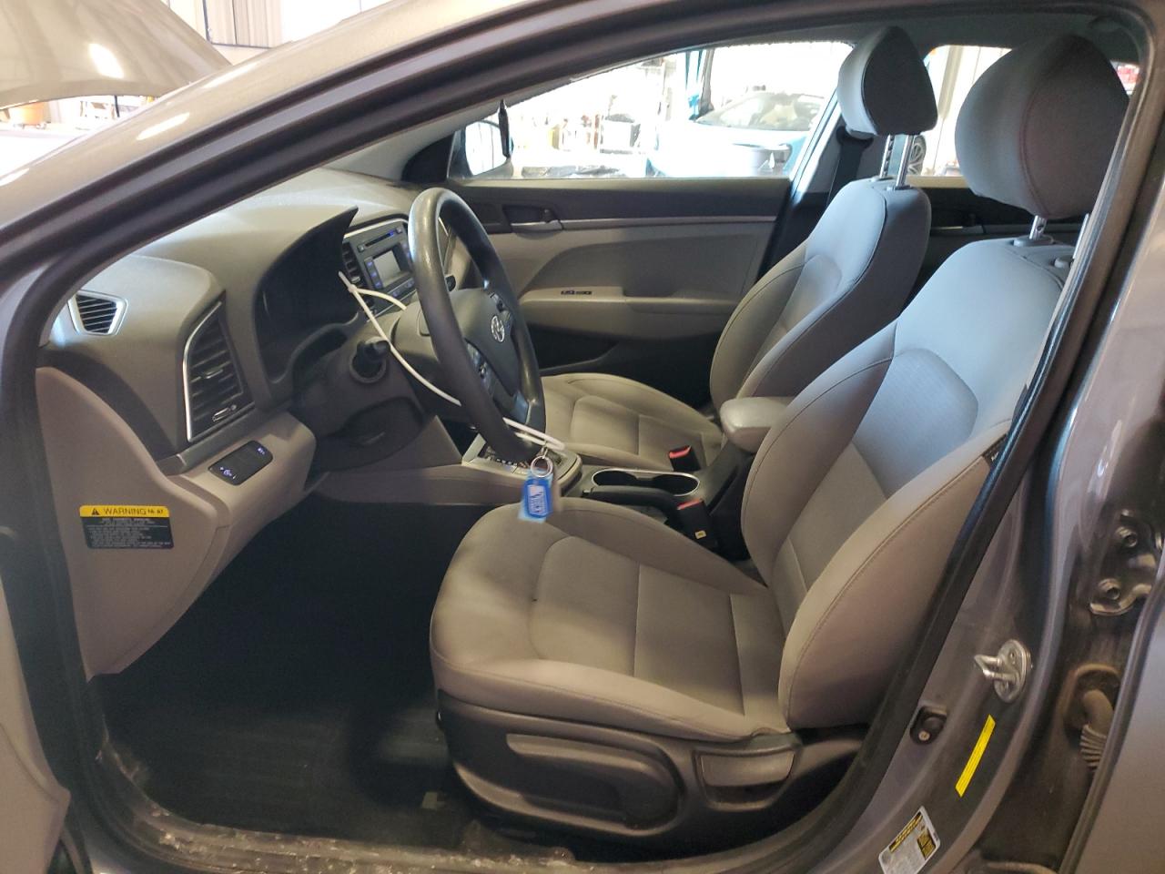 2017 Hyundai Elantra - Image 7